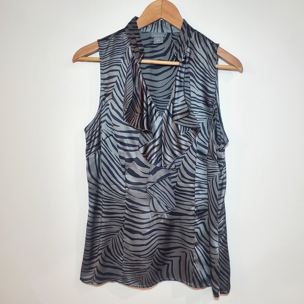 Ann‎ Taylor Women's 100% Silk Sleeveless Ruffle Blouse Gray Zebra Print Size 10